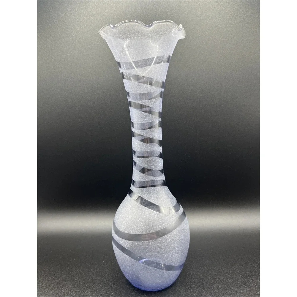 Frosted Lavender & Transparent Swirl Bud Vase w/ Scalloped Top 7.75